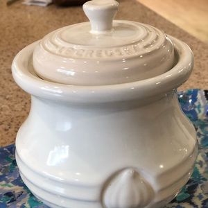 Le Creuset Garlic Keeper